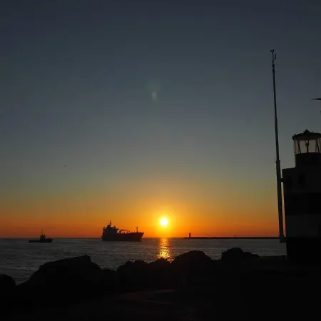 Playa Direct Aan Zee In IJmuiden
