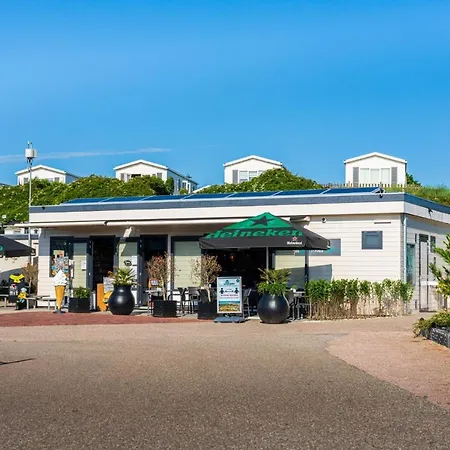Playa Direct Aan Zee In IJmuiden
